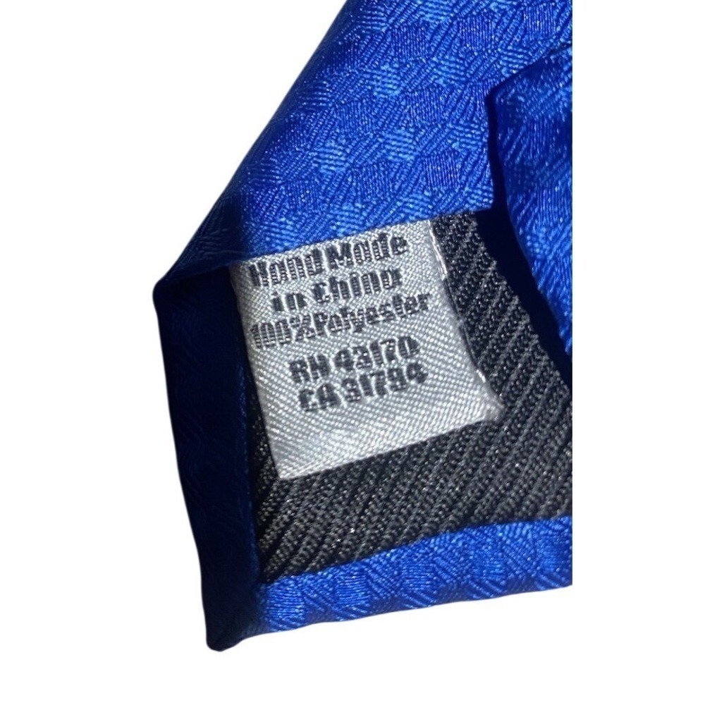 Geoffrey‎ Beene Men's Neck Tie Blue  Blue Blue Blue Blue - Picture 2 of 3